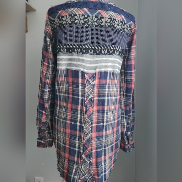 We the Free Button Down Shirt Mixed Fabric Pink Navy Plaid NWOT Size S (C11) - Picture 3 of 10